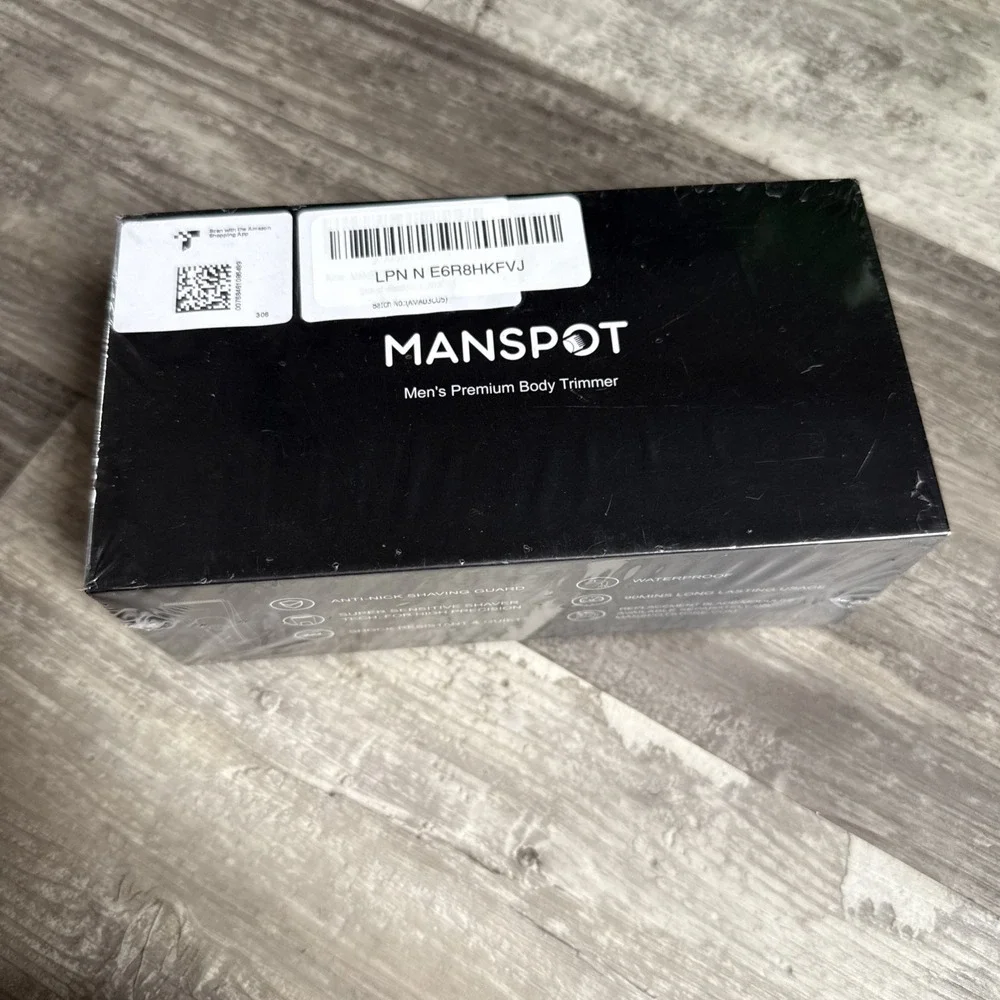 MANSPOT Manscape Men's Groin, Body and Ball Hair Trimmer Kit w/ 4 Guards, Black